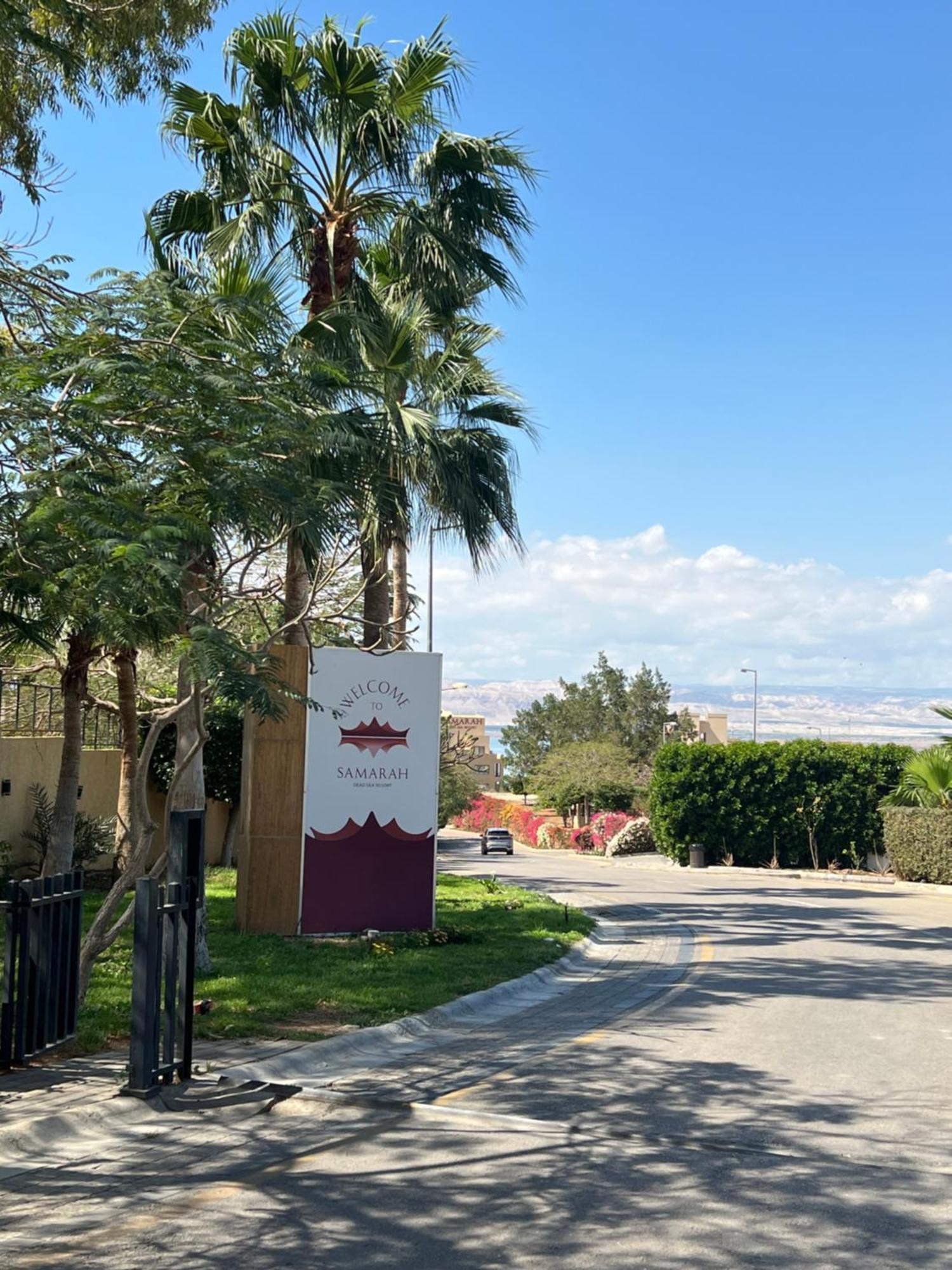 Spacious Apartments With Sea View At Samarah Resort Sweimeh Екстер'єр фото